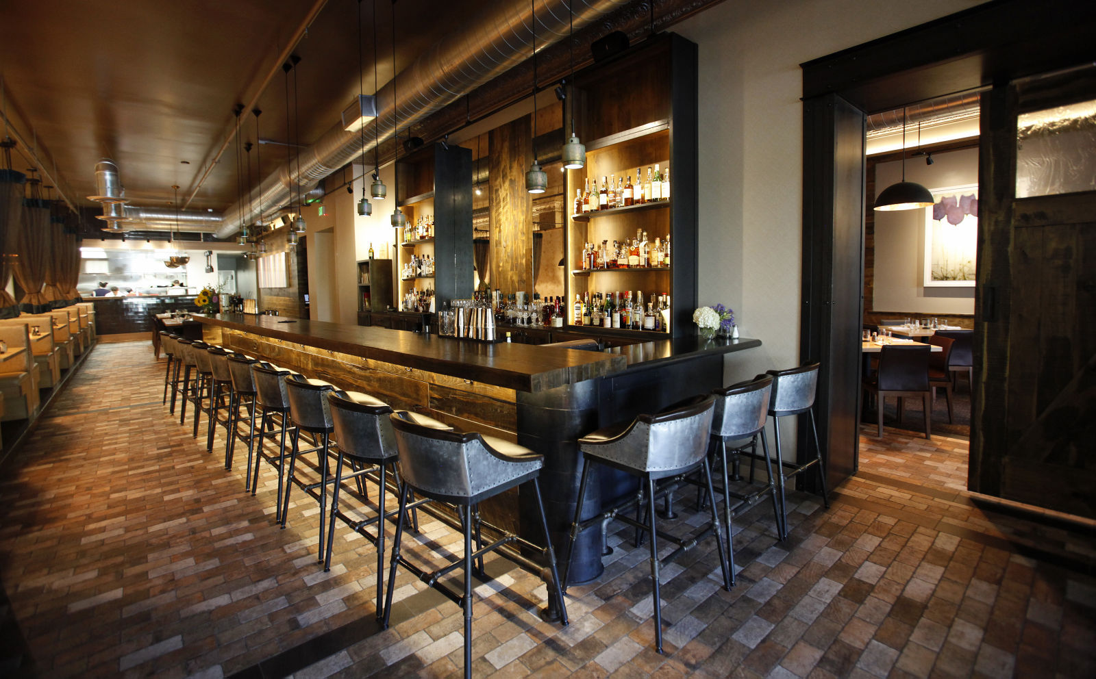 Graft bar area